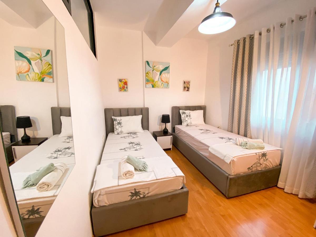 Tirana Views Apartment - Comfy & Spacious Exterior foto